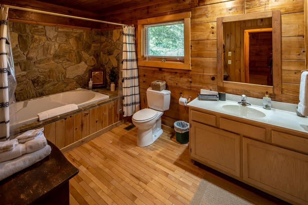 Cozy 'Grey Fox' Cabin Between Boone & בלואינג רוק מראה חיצוני תמונה