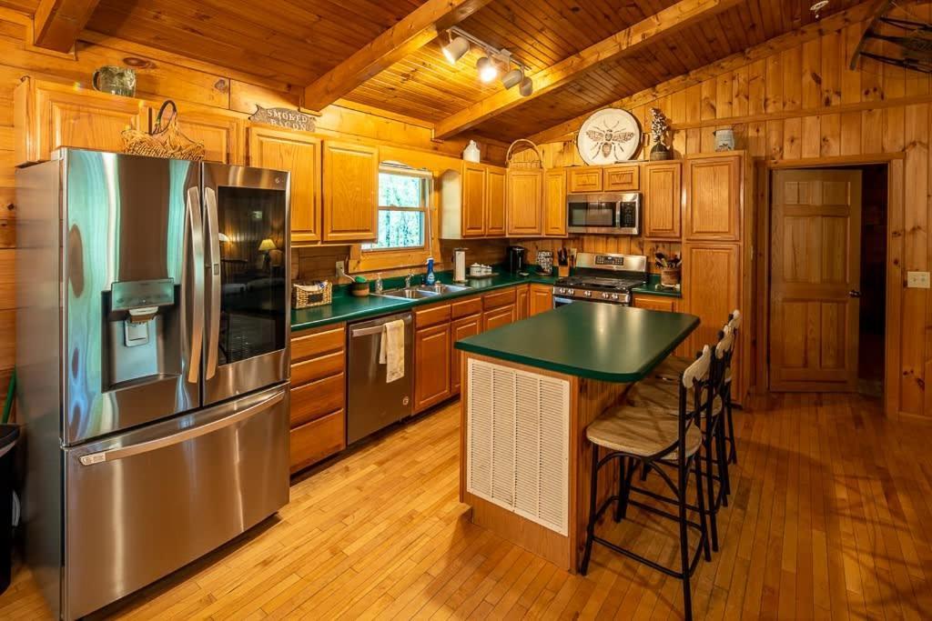 Cozy 'Grey Fox' Cabin Between Boone & בלואינג רוק מראה חיצוני תמונה