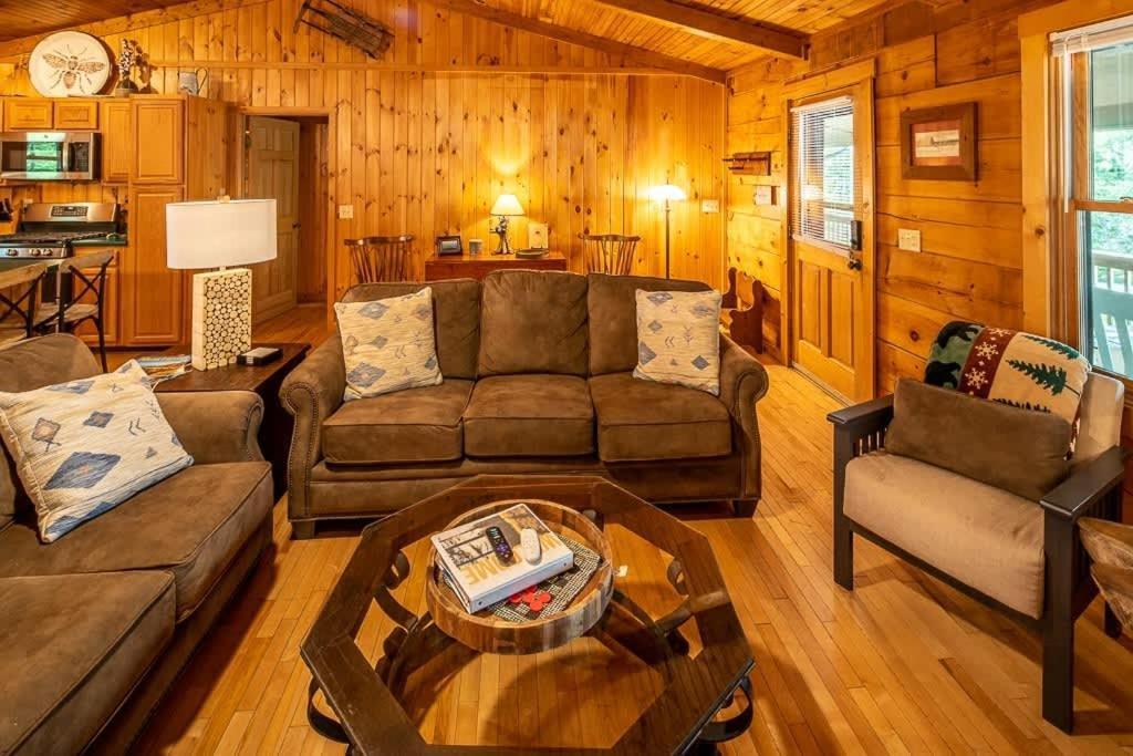 Cozy 'Grey Fox' Cabin Between Boone & בלואינג רוק מראה חיצוני תמונה